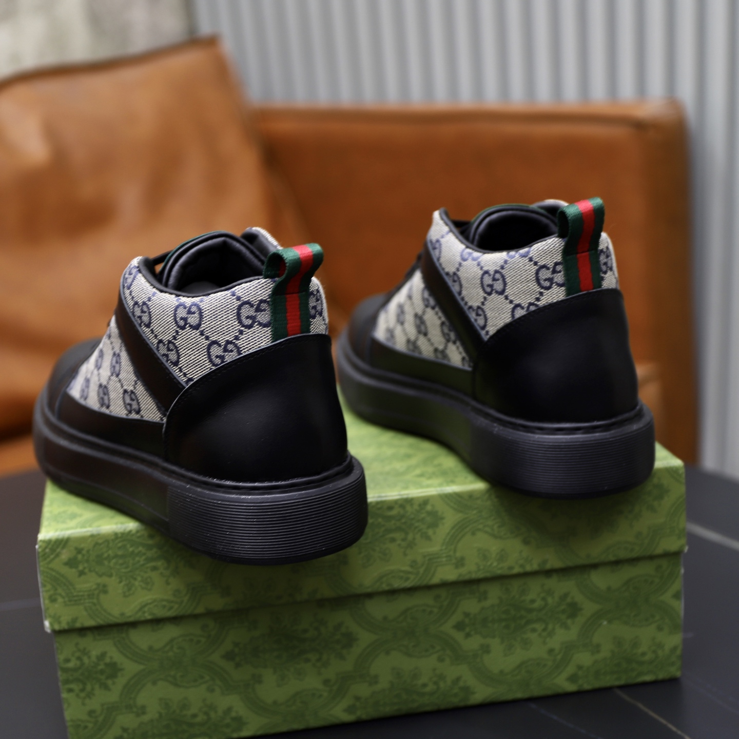 Gucci 高仿高筒運動鞋 男款灰白GG老花拼皮 經典潮搭｜歐美奢侈品精品推薦