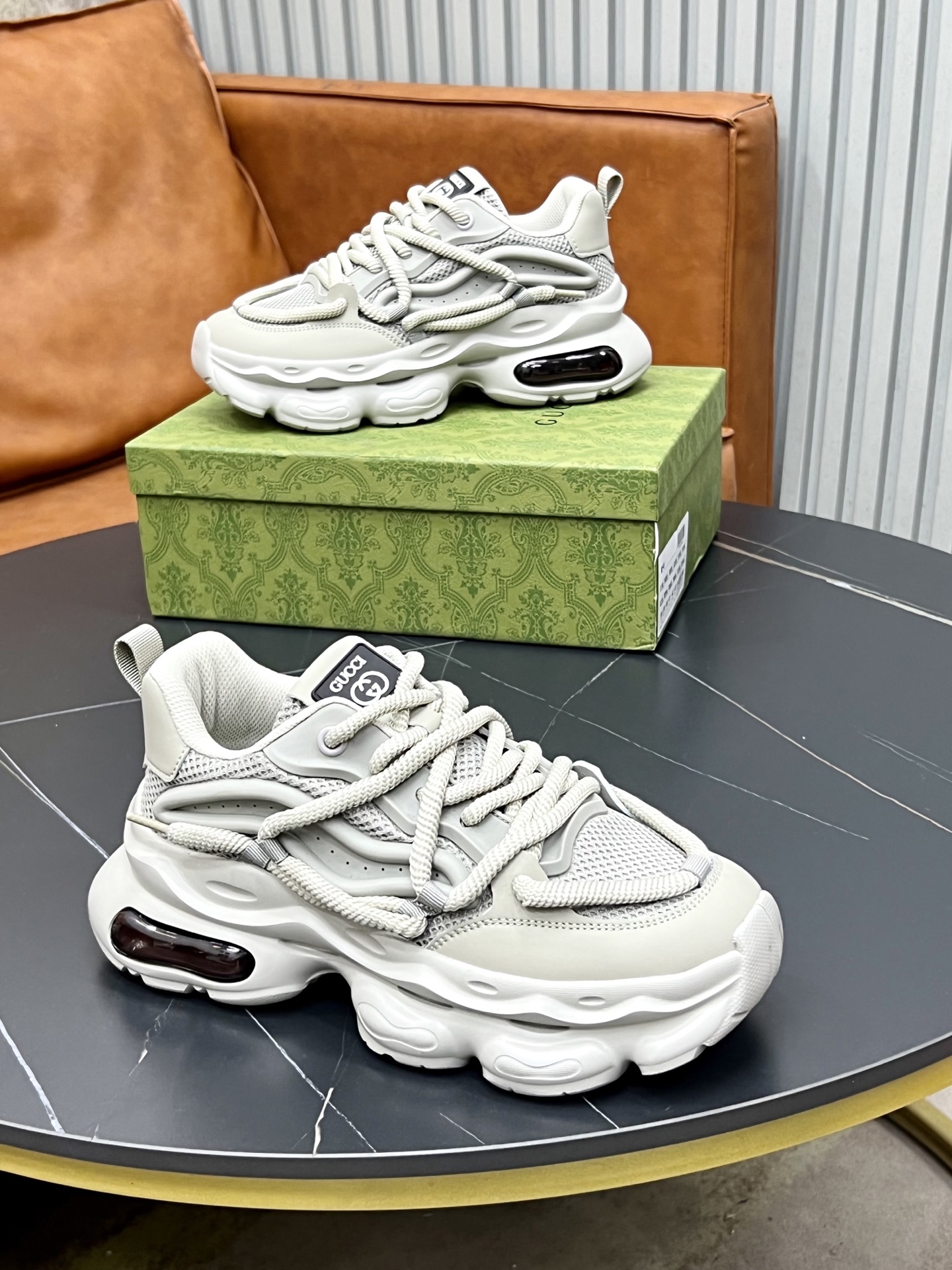 Gucci A貨男士老爹鞋厚底設計運動風格淺灰新色|超A仿原單精品圖片 8 Gucci A貨男士老爹鞋厚底設計運動風格淺灰新色|歐美奢侈品精品推薦