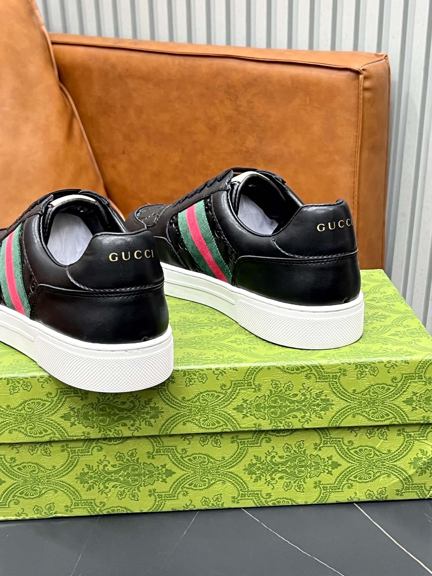 Gucci一比一男士黑色休閒鞋GG壓紋設計低調經典|超A仿原單精品圖片 11 Gucci一比一男士黑色休閒鞋GG壓紋設計低調經典|歐美奢侈品精品推薦