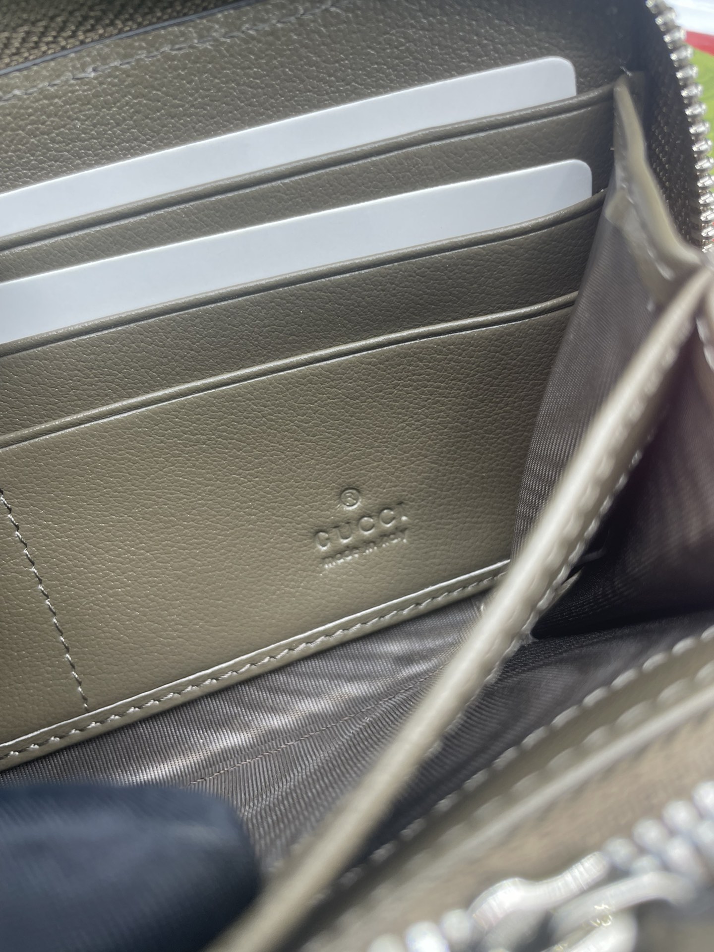 Gucci高仿女用長夾 灰綠壓紋皮革款式大容量設計|超A仿原單精品圖片 7 Gucci高仿女用長夾 灰綠壓紋皮革款式大容量設計|歐美奢侈品精品推薦