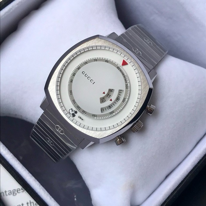 Gucci一比一Grip系列鋼帶白面男錶 指針跳時設計現代簡約風