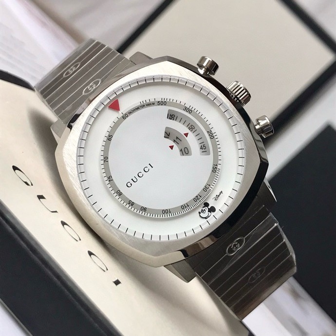 Gucci一比一Grip系列鋼帶白面男錶 指針跳時設計現代簡約風｜歐美奢侈品精品推薦