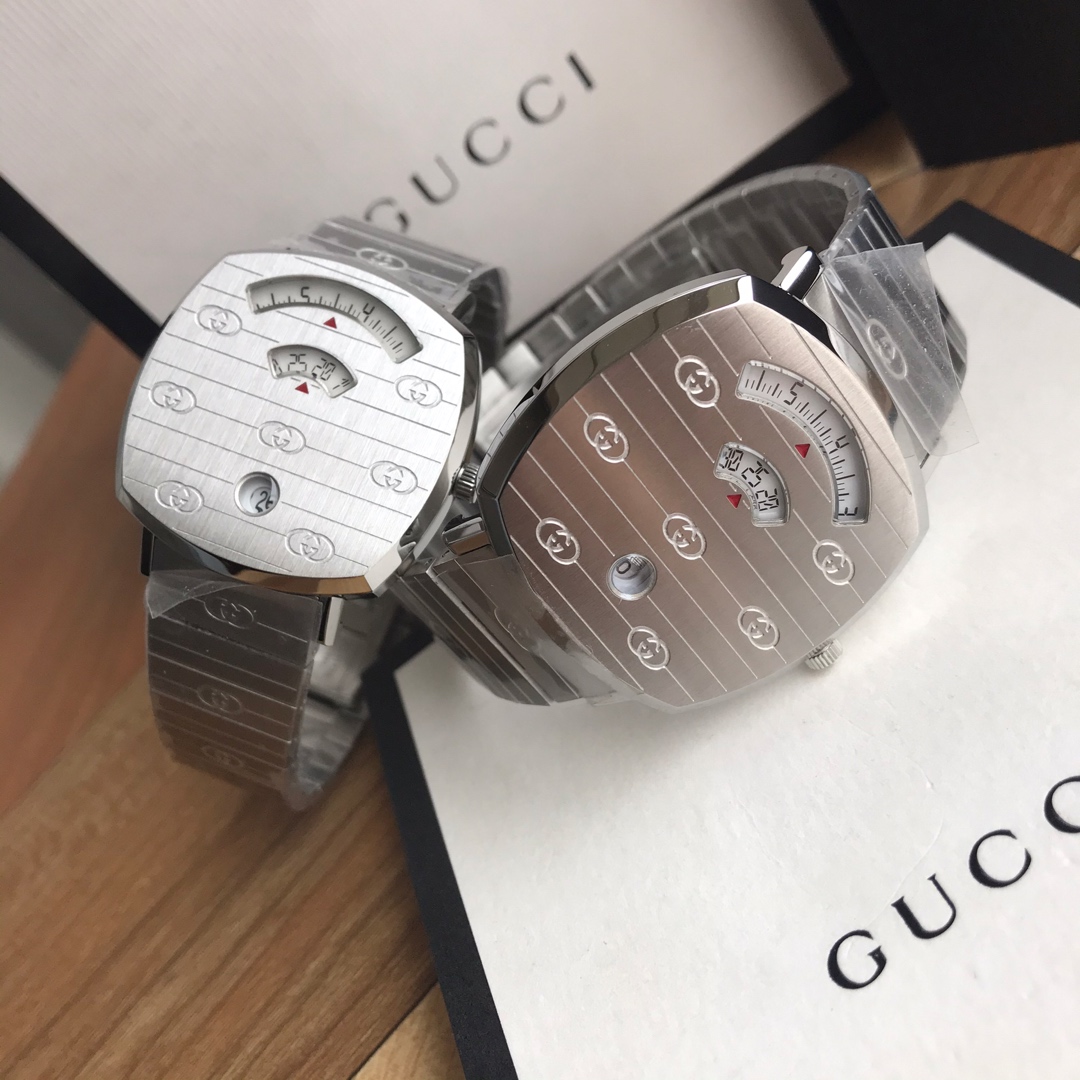 Gucci精品仿製Grip系列銀色鋼帶手錶 簡約跳字設計男士錶選|超A仿原單精品圖片 12 Gucci精品仿製Grip系列銀色鋼帶手錶 簡約跳字設計男士錶選|歐美奢侈品精品推薦