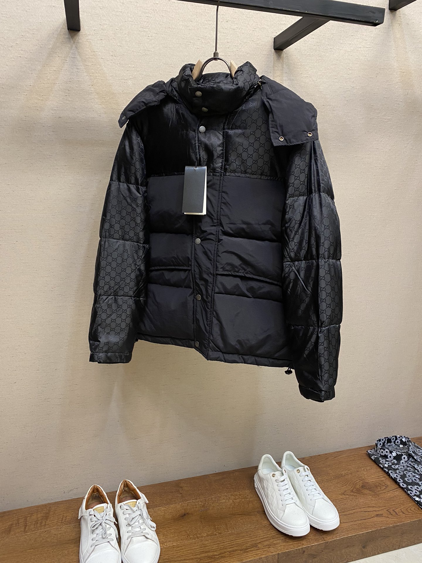 Gucci一比一黑色羽絨外套經典GG圖騰防風保暖