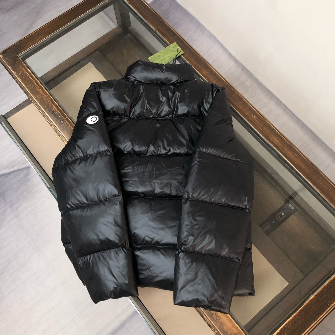 Gucci原單羽絨外套亮面黑色雙白線運動風男款|超A仿原單精品圖片 15 Gucci原單羽絨外套亮面黑色雙白線運動風男款|歐美奢侈品精品推薦