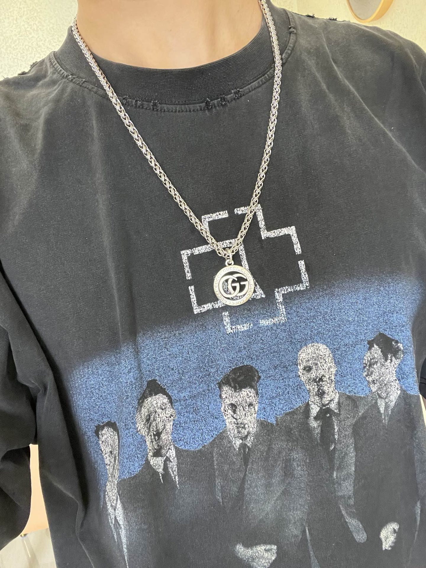 Gucci A貨男士項鍊 圓牌雙G立體浮雕 銀色編織鍊復刻設計｜歐美奢侈品精品推薦