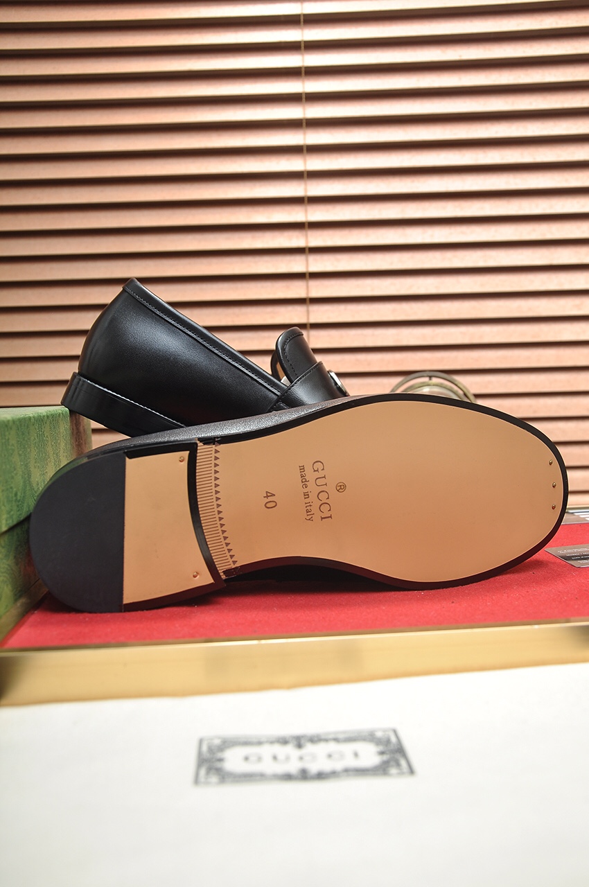 Gucci 高仿男士樂福鞋 GG壓紋皮革 金屬雙G標誌設計| 9 Gucci 高仿男士樂福鞋 GG壓紋皮革 金屬雙G標誌設計