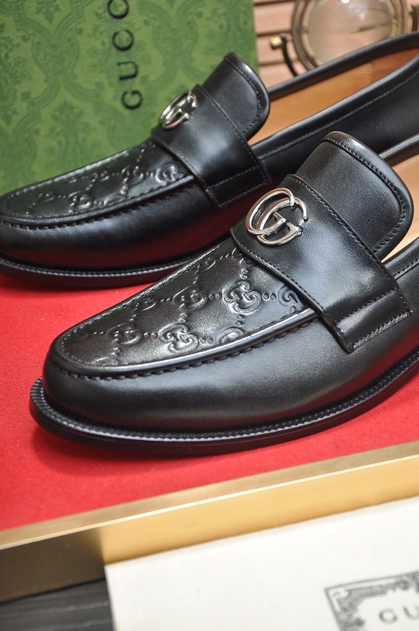 Gucci 高仿男士樂福鞋 GG壓紋皮革 金屬雙G標誌設計| 8 Gucci 高仿男士樂福鞋 GG壓紋皮革 金屬雙G標誌設計