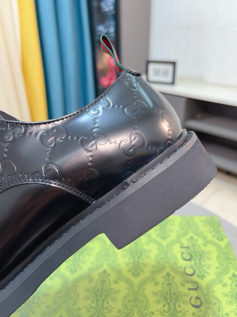 Gucci 高仿男士壓紋紳士鞋 黑棕雙色選擇 經典牛皮鞋｜歐美奢侈品精品推薦