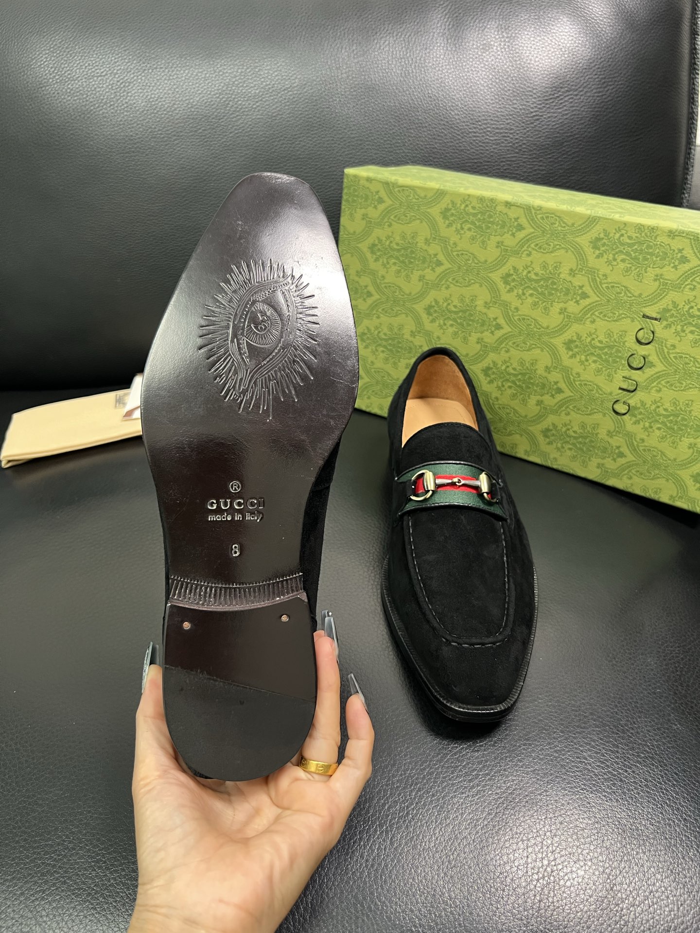 Gucci 高仿男士麂皮樂福鞋 黑色紅綠織帶 經典品牌元素復刻款｜歐美奢侈品精品推薦