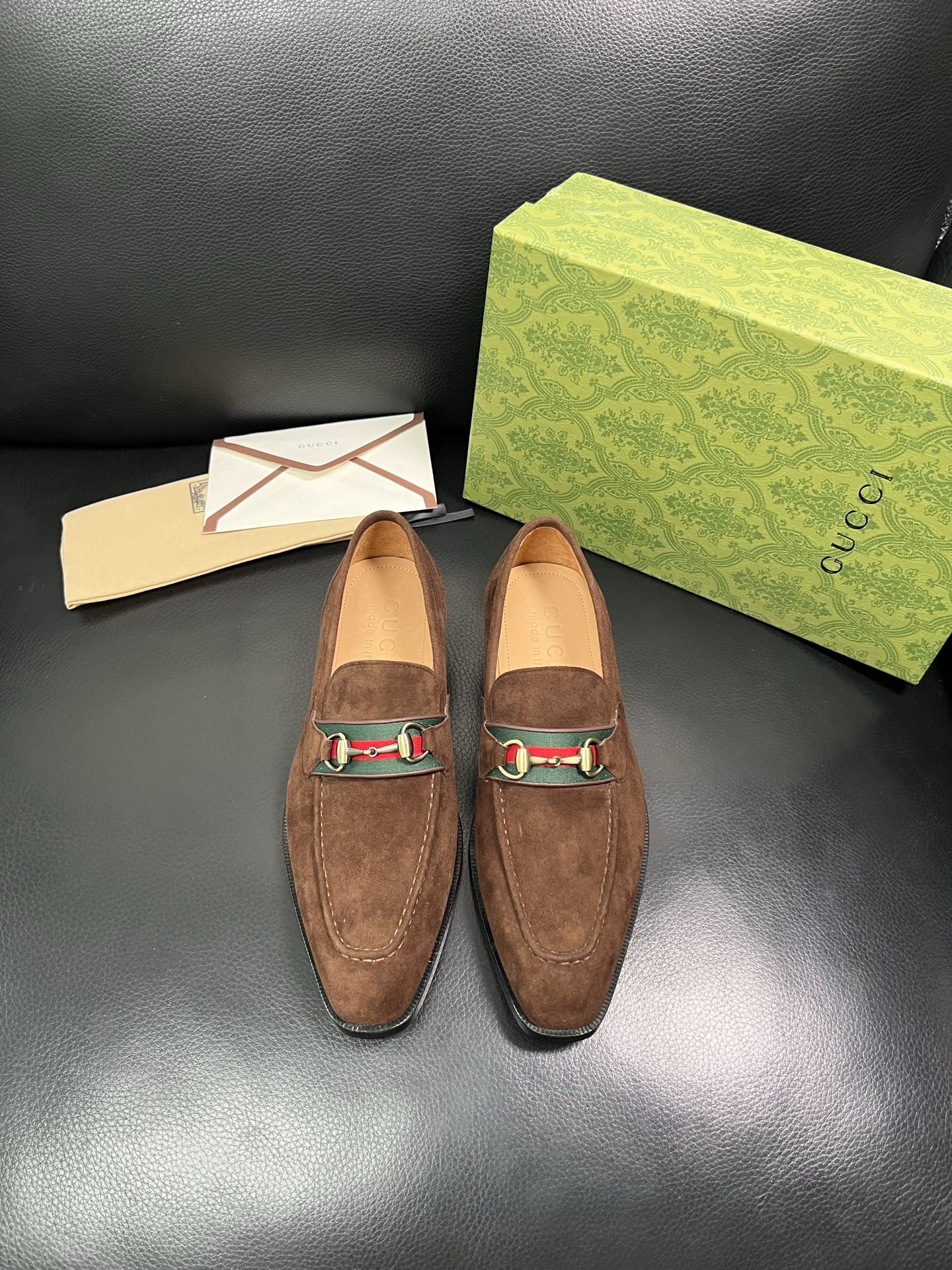 Gucci 一比一男士麂皮樂福鞋 棕色復古紅綠織帶 義式經典穿搭｜歐美奢侈品精品推薦