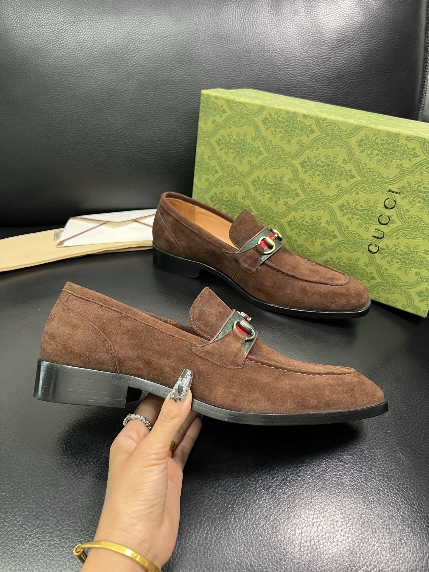 Gucci 一比一男士麂皮樂福鞋 棕色復古紅綠織帶 義式經典穿搭｜歐美奢侈品精品推薦