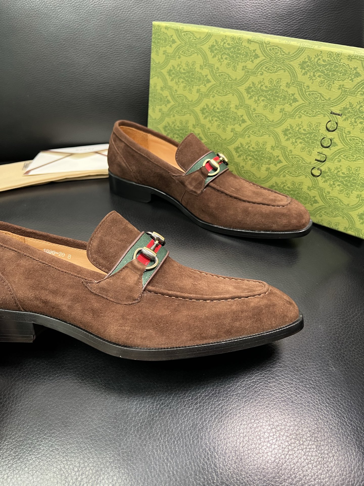 Gucci 一比一男士麂皮樂福鞋 棕色復古紅綠織帶 義式經典穿搭｜歐美奢侈品精品推薦