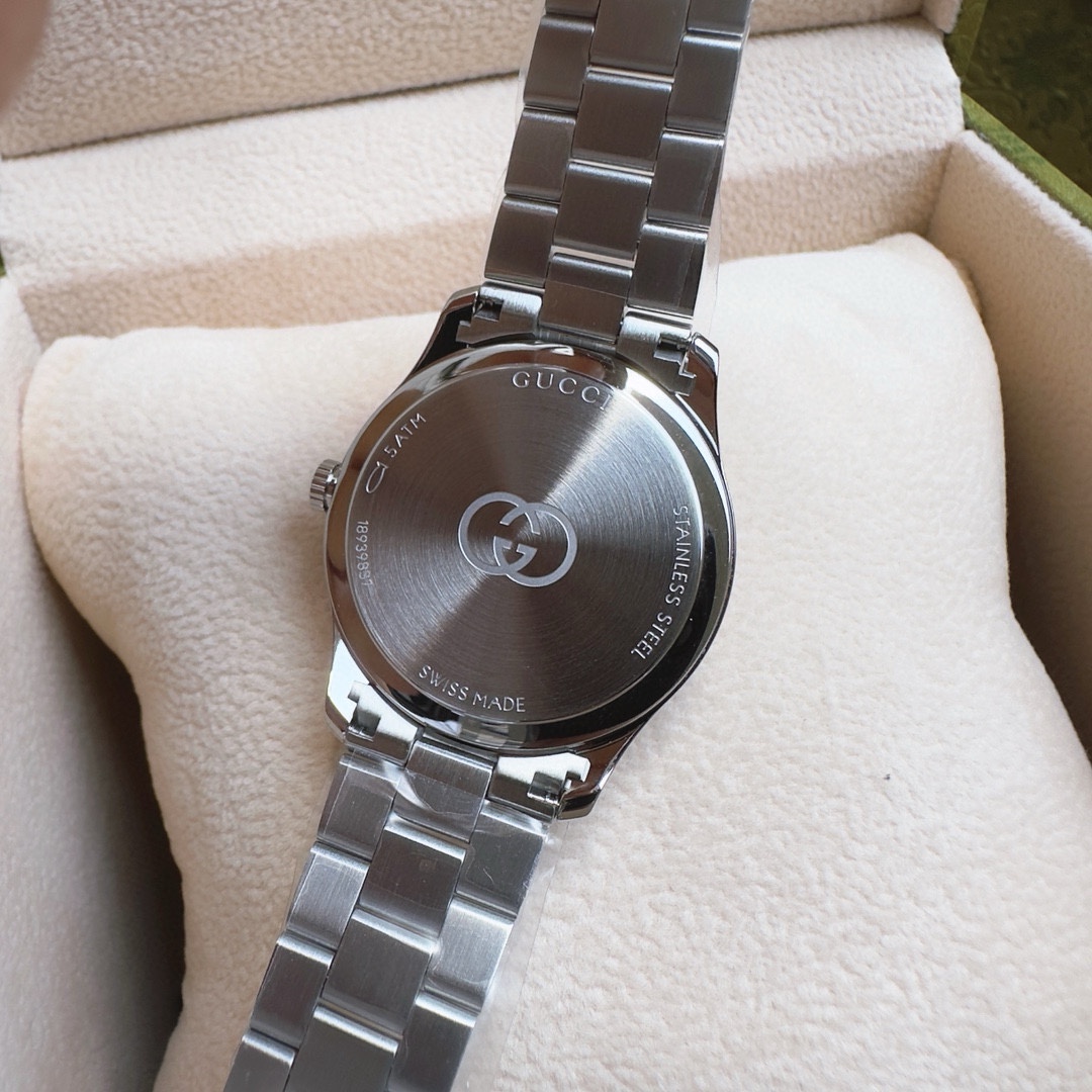 Gucci高仿女錶 銀白面盤簡約設計 小錶徑不鏽鋼鍊帶款式｜歐美奢侈品精品推薦