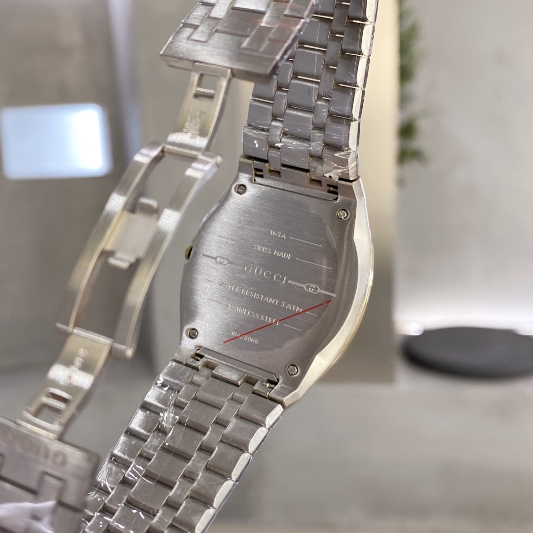 Gucci A貨男錶 25H系列金框設計 銀面GG圖騰雕紋質感款|超A仿原單精品圖片 10 Gucci A貨男錶 25H系列金框設計 銀面GG圖騰雕紋質感款|歐美奢侈品精品推薦