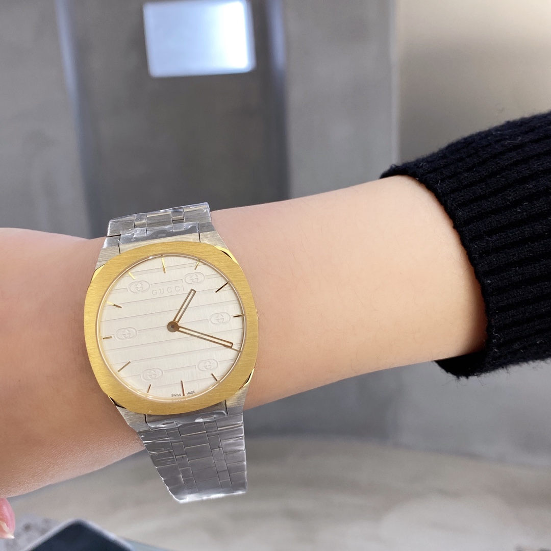 Gucci A貨男錶 25H系列金框設計 銀面GG圖騰雕紋質感款|超A仿原單精品圖片 8 Gucci A貨男錶 25H系列金框設計 銀面GG圖騰雕紋質感款|歐美奢侈品精品推薦