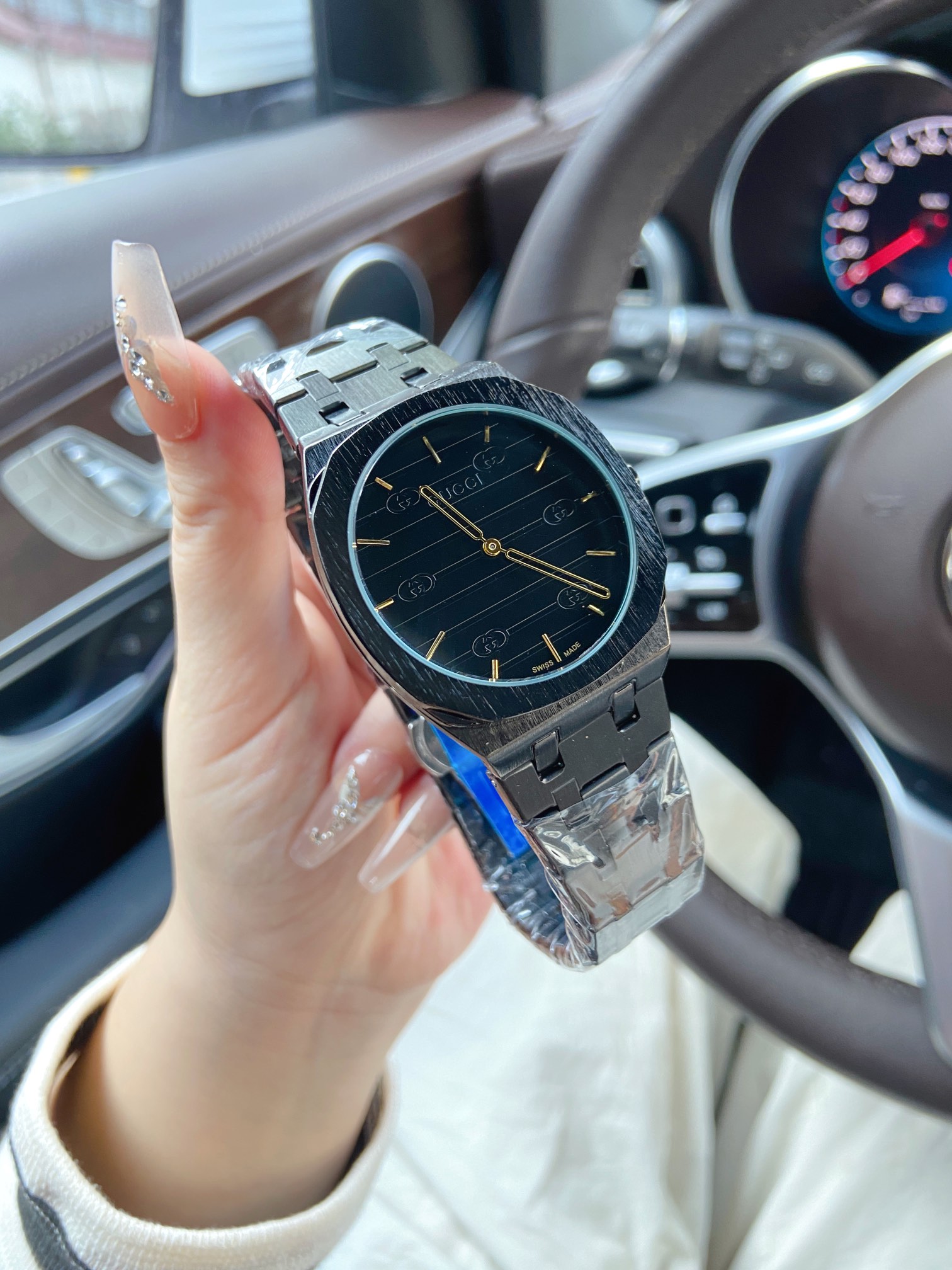 Gucci高仿男錶 25H系列鋼帶款 黑灰藍三色 GG圖騰設計｜歐美奢侈品精品推薦