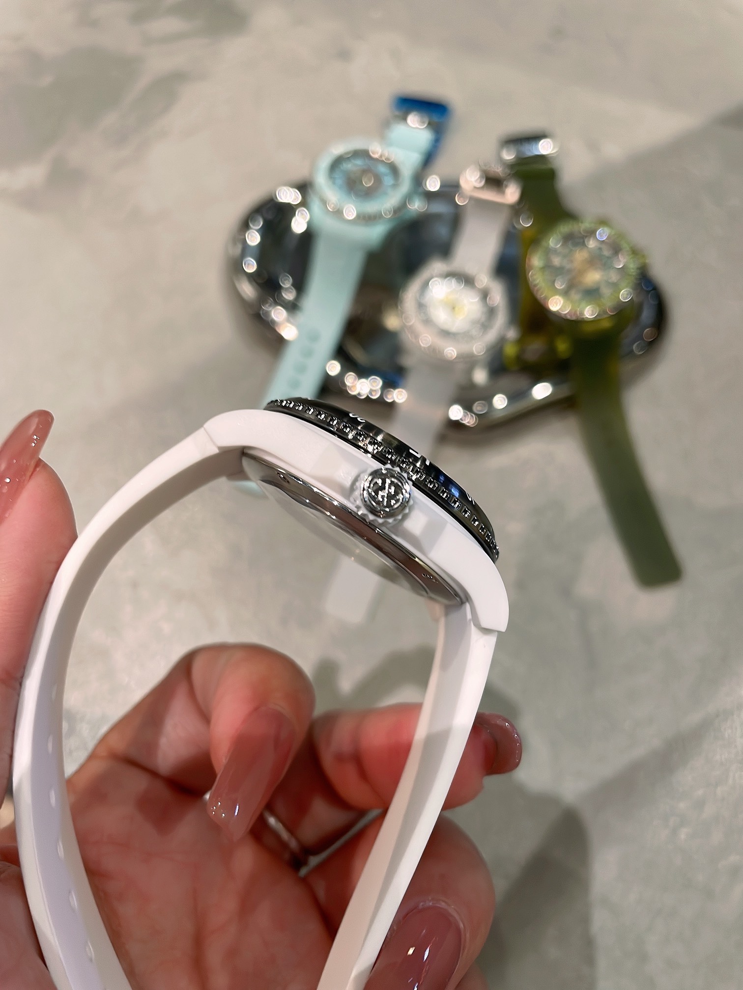 Gucci高仿Dive機械潛水錶 四色膠帶透明殼 潮流鏤空設計系列|超A仿原單精品圖片 11 Gucci高仿Dive機械潛水錶 四色膠帶透明殼 潮流鏤空設計系列|歐美奢侈品精品推薦