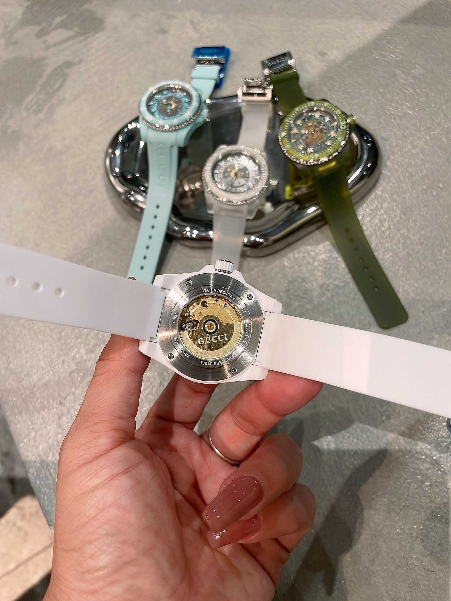 Gucci高仿Dive機械潛水錶 四色膠帶透明殼 潮流鏤空設計系列|超A仿原單精品圖片 10 Gucci高仿Dive機械潛水錶 四色膠帶透明殼 潮流鏤空設計系列|歐美奢侈品精品推薦