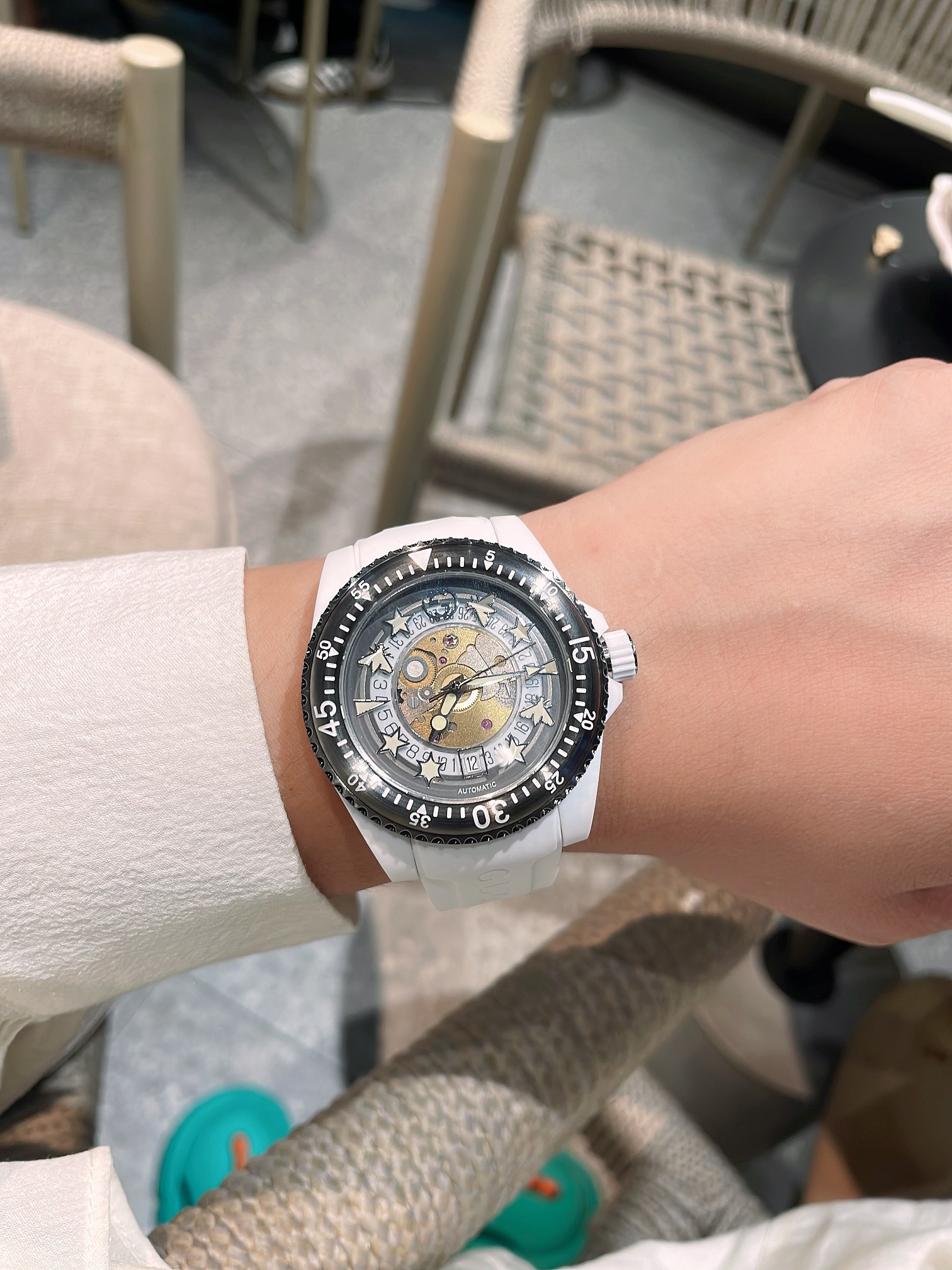 Gucci高仿Dive機械潛水錶 四色膠帶透明殼 潮流鏤空設計系列|超A仿原單精品圖片 7 Gucci高仿Dive機械潛水錶 四色膠帶透明殼 潮流鏤空設計系列|歐美奢侈品精品推薦