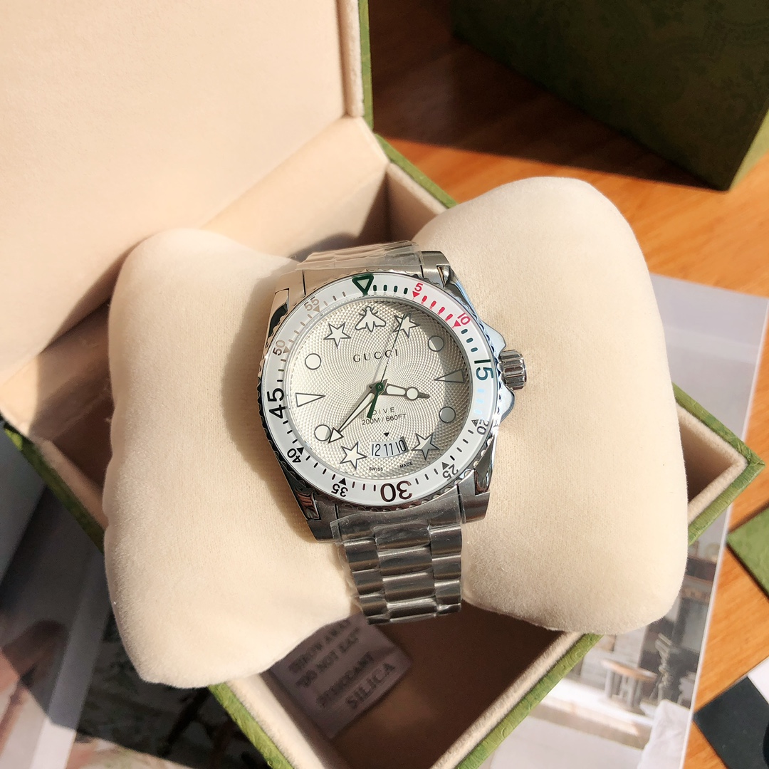 Gucci A貨Dive錶 銀色五珠鋼帶 星星時標 潛水風格通勤腕錶｜歐美奢侈品精品推薦