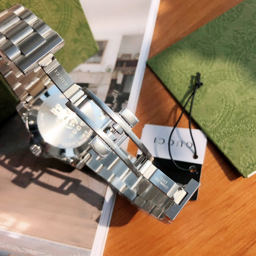 Gucci A貨Dive錶 銀色五珠鋼帶 星星時標 潛水風格通勤腕錶｜歐美奢侈品精品推薦
