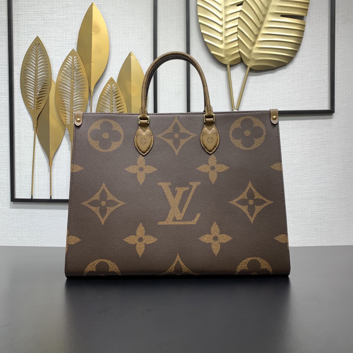 LV高仿大型手提包 Monogram反差老花款式大容量設計|超A仿原單精品圖片 7 LV高仿大型手提包 Monogram反差老花款式大容量設計|歐美奢侈品精品推薦