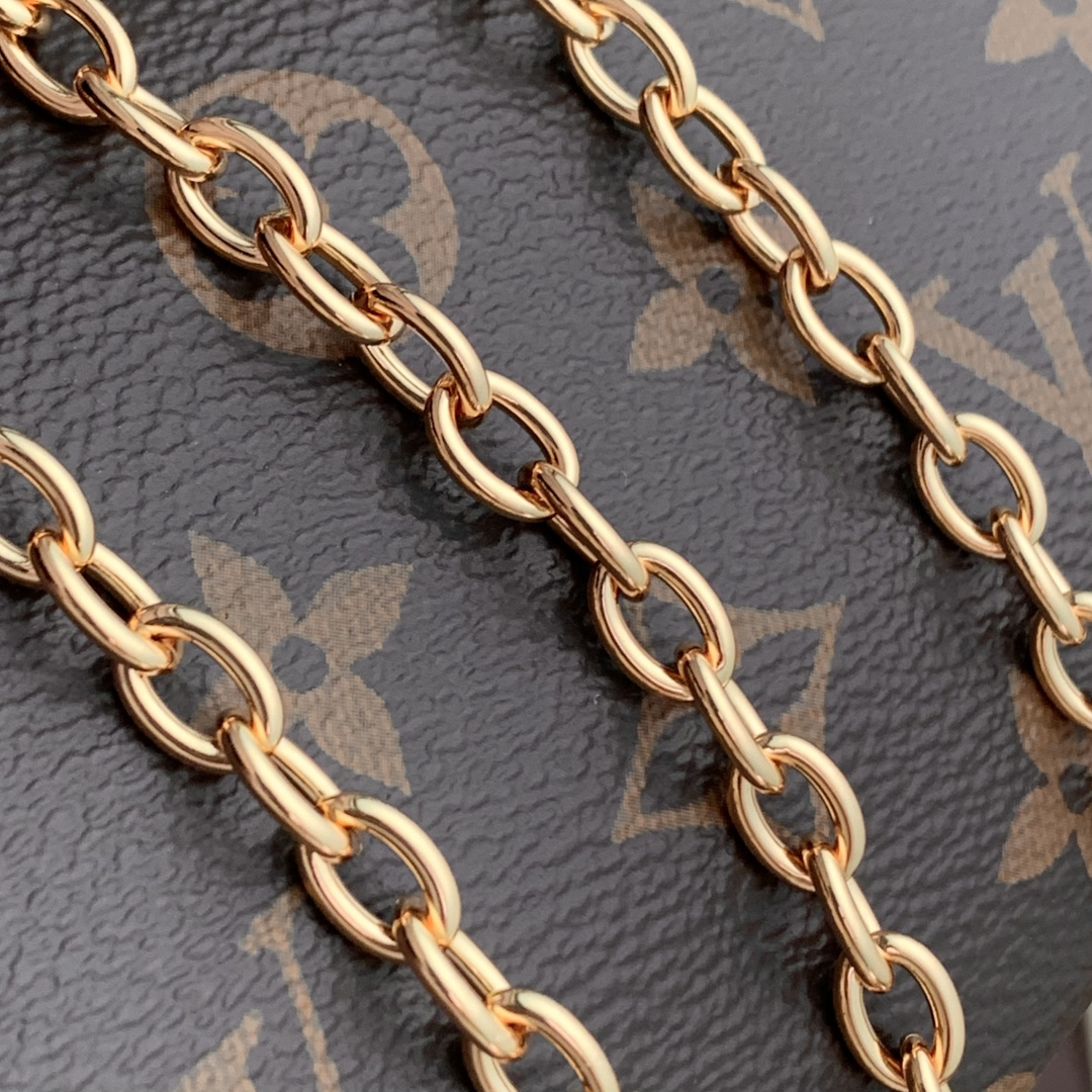 LV高仿鏈條小包 女用Monogram壓花 小巧精緻迷你包|超A仿原單精品圖片 9 LV高仿鏈條小包 女用Monogram壓花 小巧精緻迷你包|歐美奢侈品精品推薦