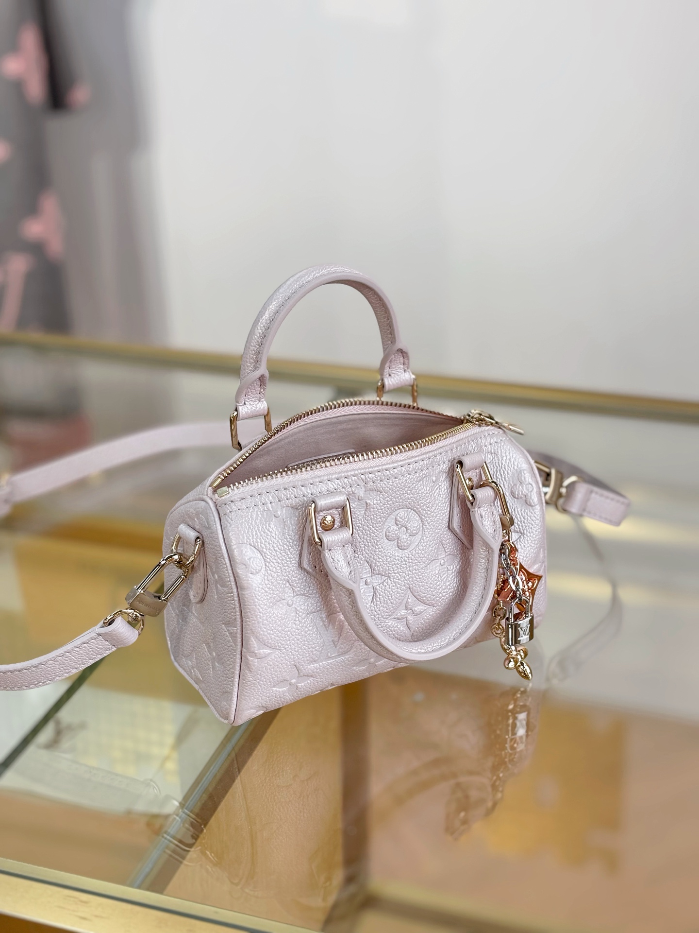 LV高仿雙件式水桶包 Monogram老花+附卡夾 超值組合|超A仿原單精品圖片 11 LV高仿雙件式水桶包 Monogram老花+附卡夾 超值組合|歐美奢侈品精品推薦