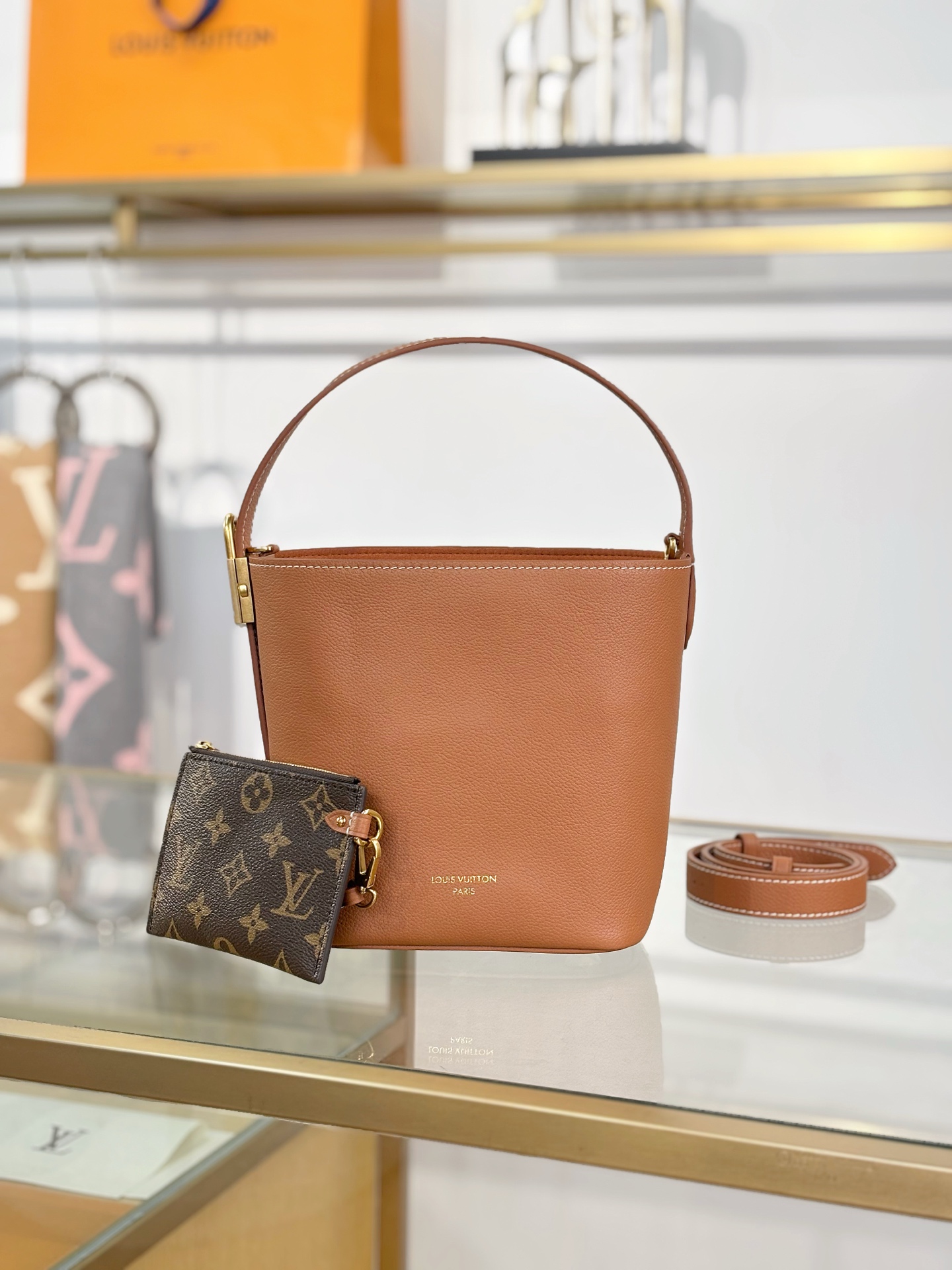 LV高仿水桶包 女士焦糖棕配色 搭配老花零錢包可拆式肩背設計