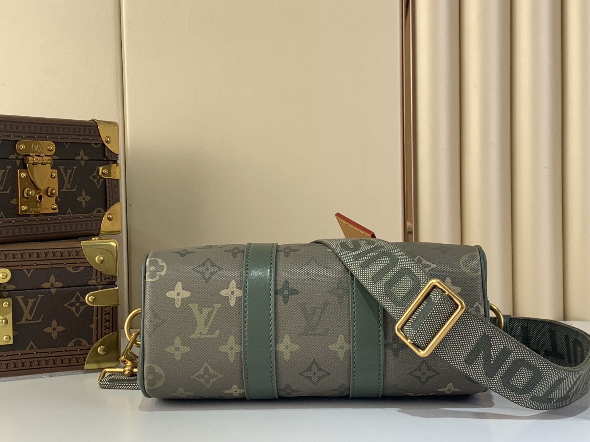 LV A貨老花波士頓包 綠灰配色復古風格 旅行通勤雙用款|超A仿原單精品圖片 10 LV A貨老花波士頓包 綠灰配色復古風格 旅行通勤雙用款|歐美奢侈品精品推薦