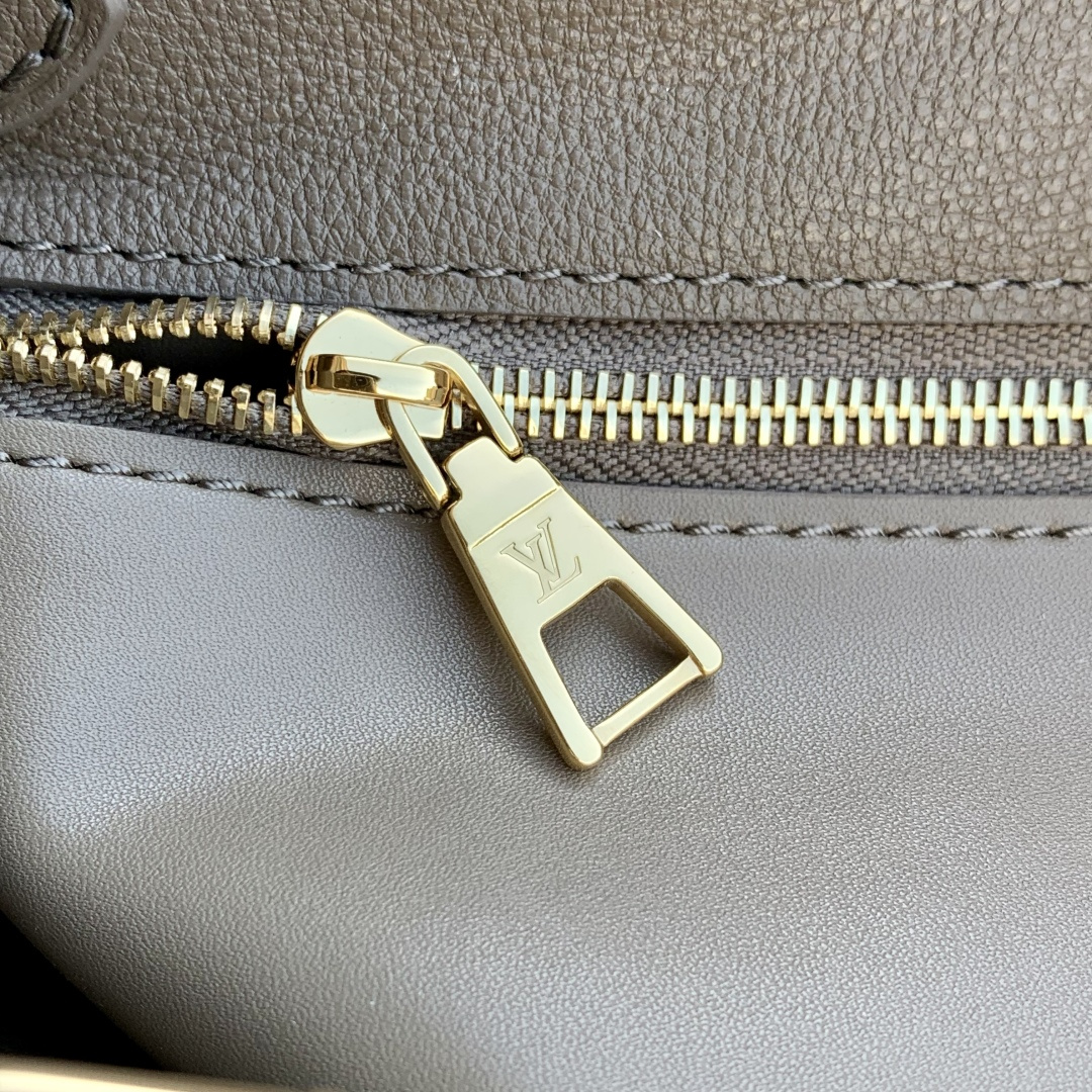 LV原單大地色托特包 女士優雅提包 低飽和色搭配老花內裡|超A仿原單精品圖片 9 LV原單大地色托特包 女士優雅提包 低飽和色搭配老花內裡|歐美奢侈品精品推薦