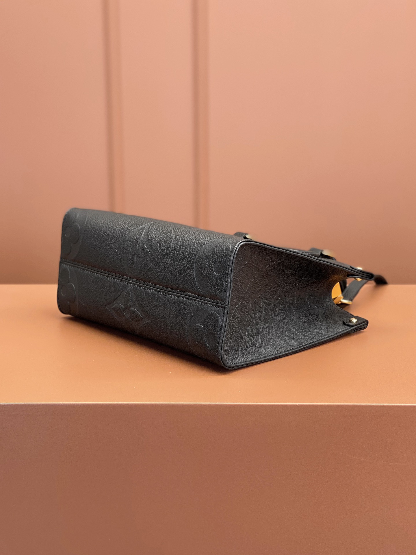 LV高仿老花方形鏈條包 復古風格百搭首選|超A仿原單精品圖片 10 LV高仿老花方形鏈條包 復古風格百搭首選|歐美奢侈品精品推薦