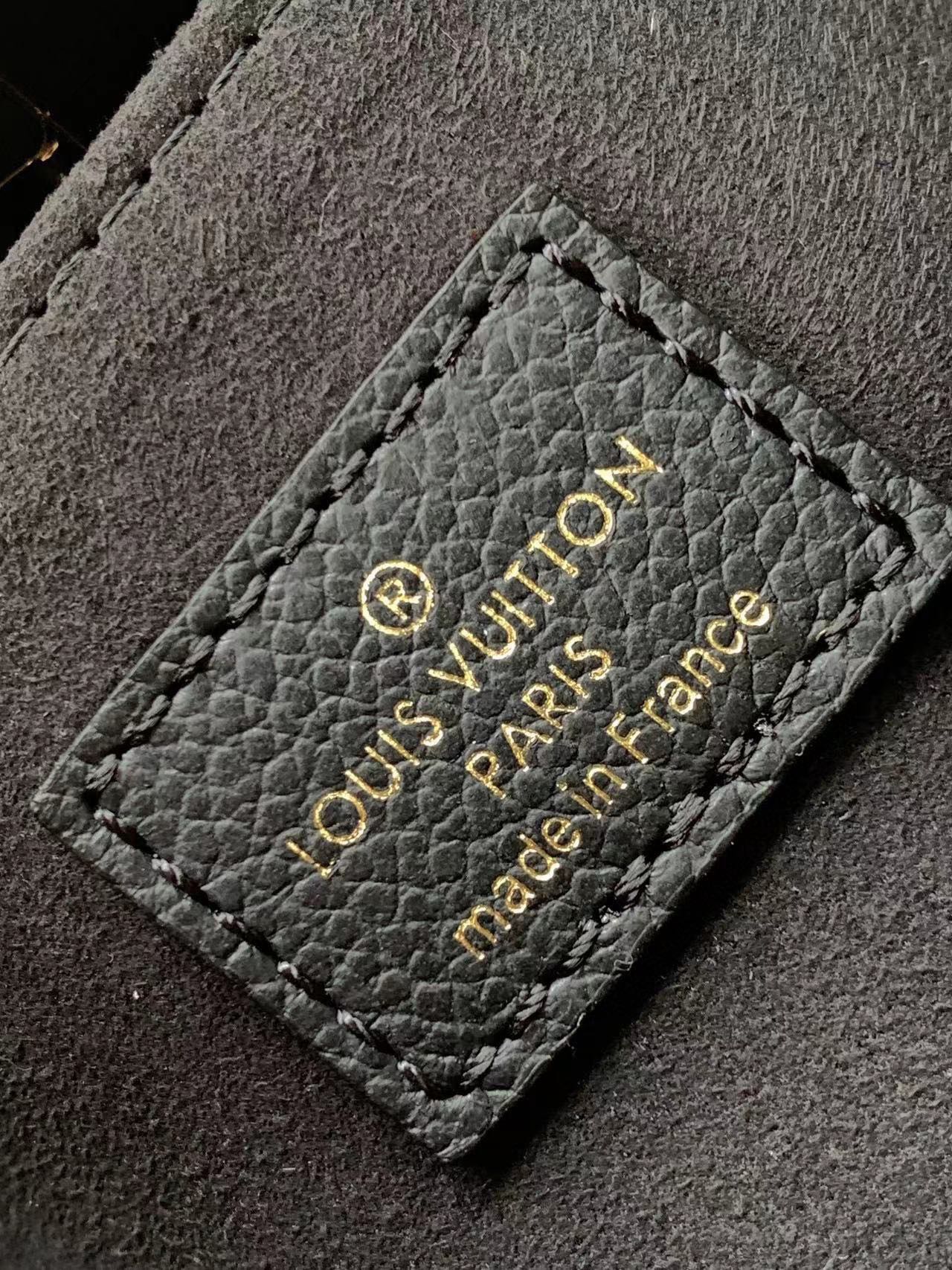 LV原單OnTheGo PM 黑色壓紋托特包 經典大花紋設計｜歐美奢侈品精品推薦