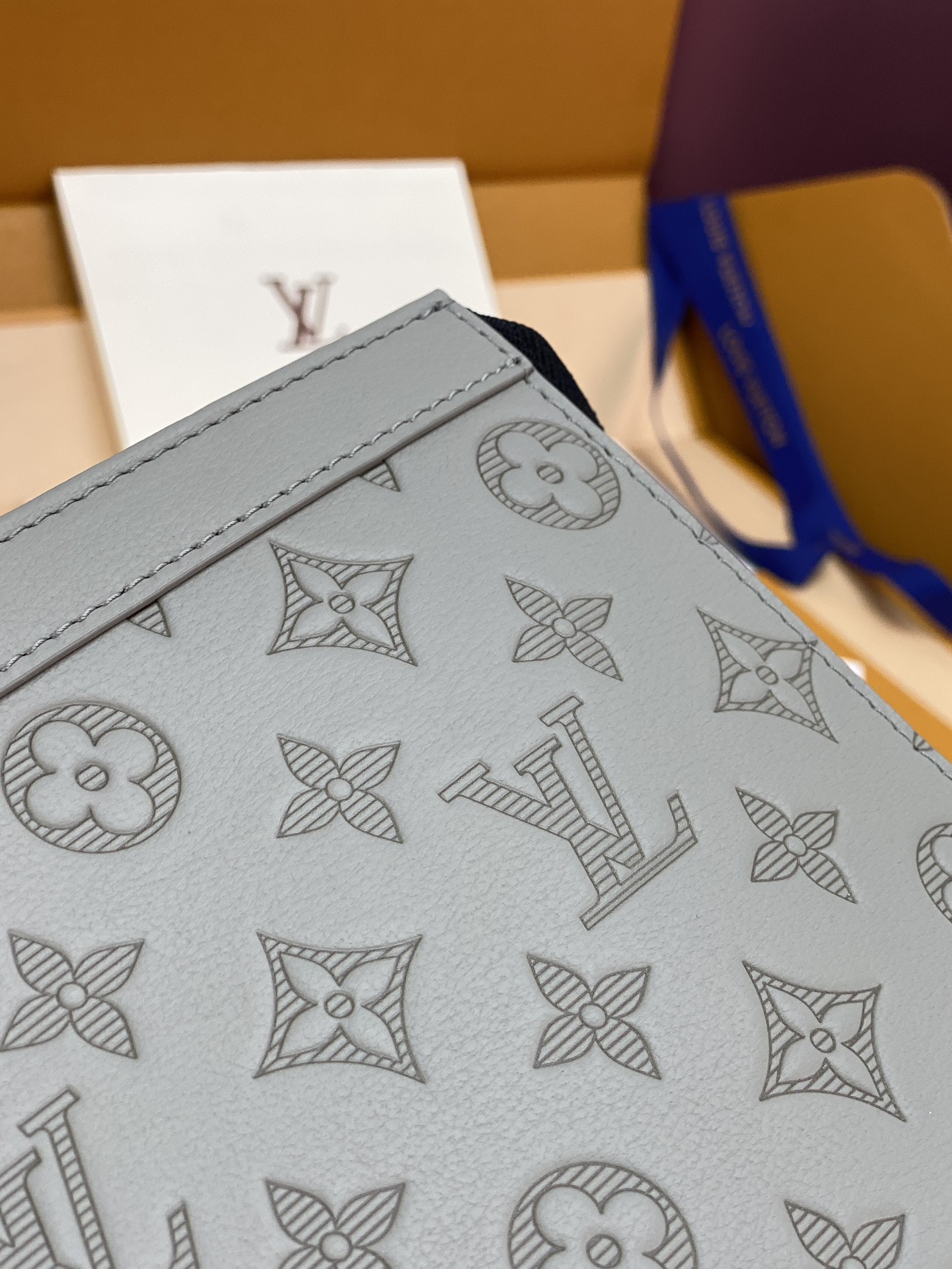 LV原單灰色Monogram手拿包簡約商務款｜歐美奢侈品精品推薦