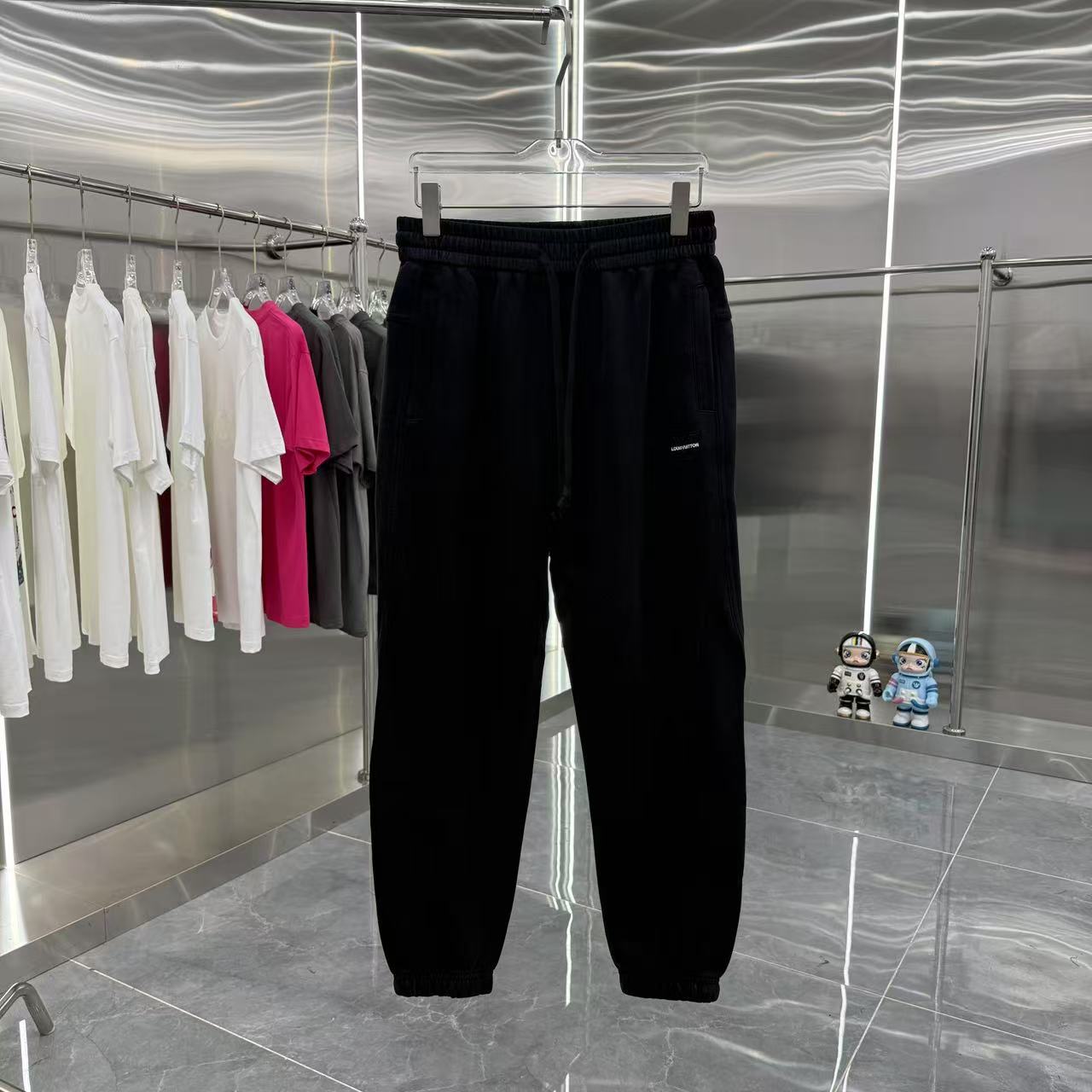 LV高仿男士黑色休閒長褲 簡約百搭 彈性舒適日常款