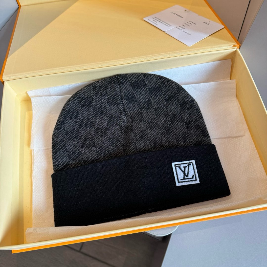 LV原單男士深灰棋盤格圍巾 簡約質感高級款 冬季必備|超A仿原單精品圖片 12 LV原單男士深灰棋盤格圍巾 簡約質感高級款 冬季必備|歐美奢侈品精品推薦