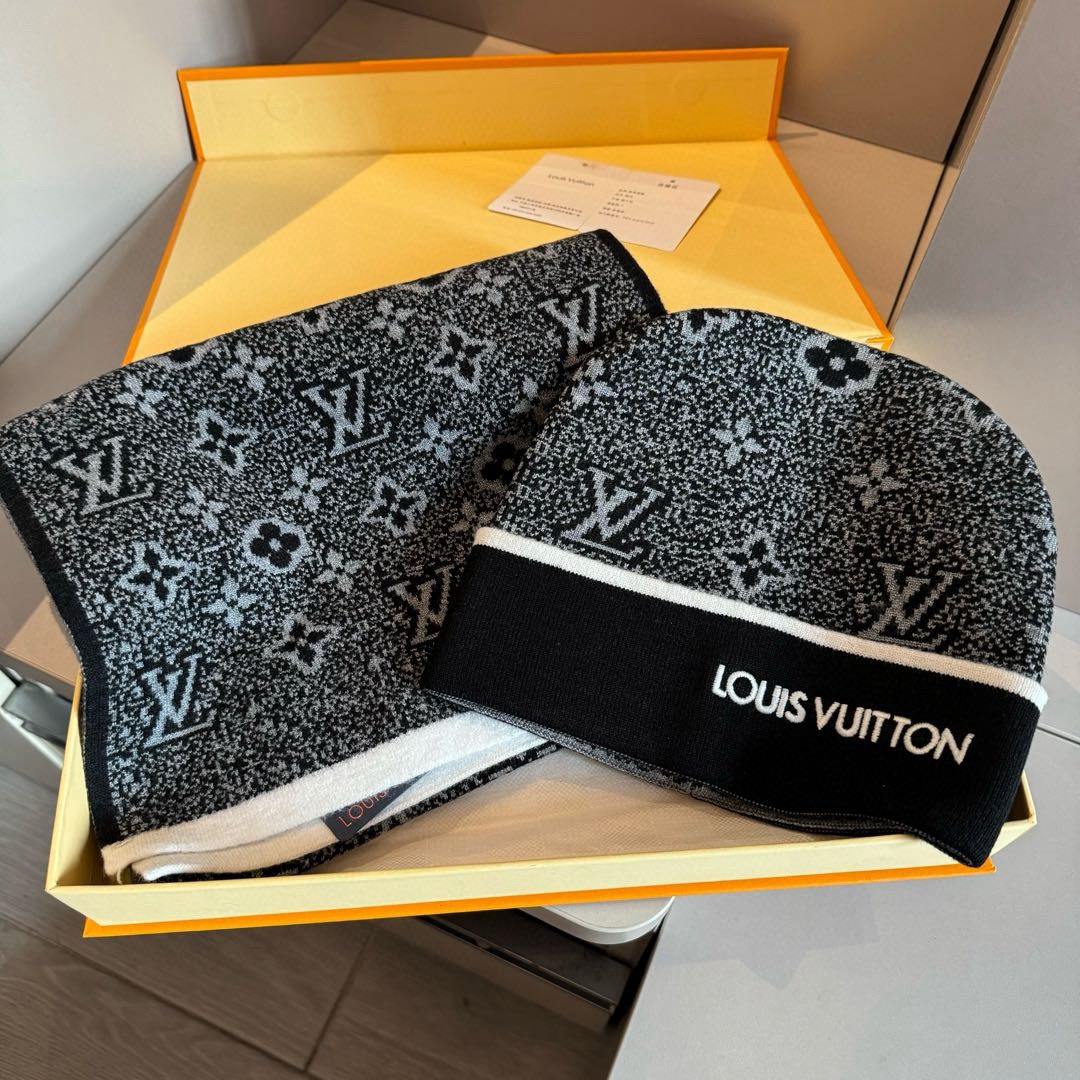 LV高仿黑白雙面圍巾帽組 老花提花款 冬季人氣百搭選|超A仿原單精品圖片 13 LV高仿黑白雙面圍巾帽組 老花提花款 冬季人氣百搭選|歐美奢侈品精品推薦