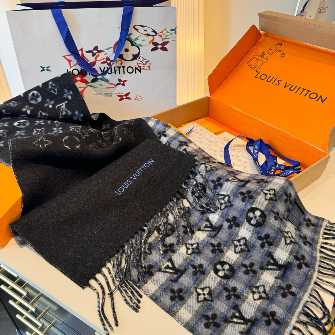 LV高仿男女款格紋拼色圍巾 時尚百搭秋冬保暖款|超A仿原單精品圖片 12 LV高仿男女款格紋拼色圍巾 時尚百搭秋冬保暖款|歐美奢侈品精品推薦