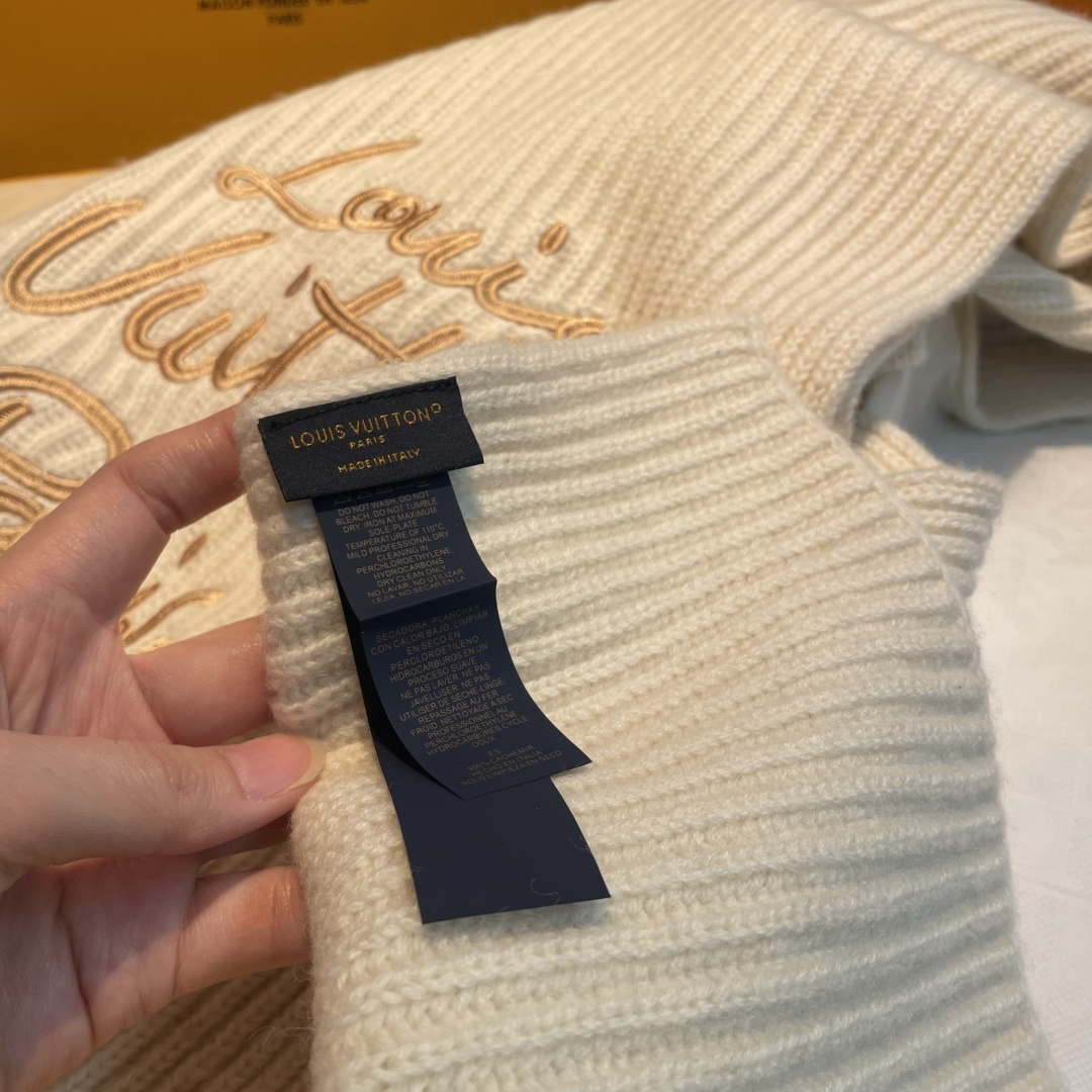 LV一比一白色刺繡羅紋圍巾 女士氣質款羊毛材質百搭色|超A仿原單精品圖片 7 LV一比一白色刺繡羅紋圍巾 女士氣質款羊毛材質百搭色|歐美奢侈品精品推薦