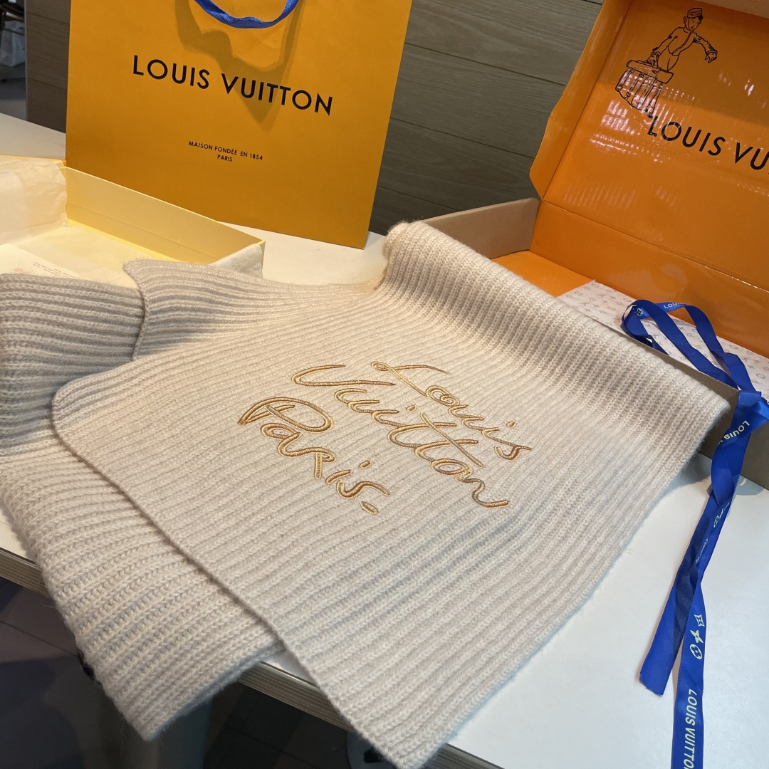 LV高仿女款米白刺繡圍巾 羊毛針織親膚保暖秋冬款| 10 LV高仿女款米白刺繡圍巾 羊毛針織親膚保暖秋冬款