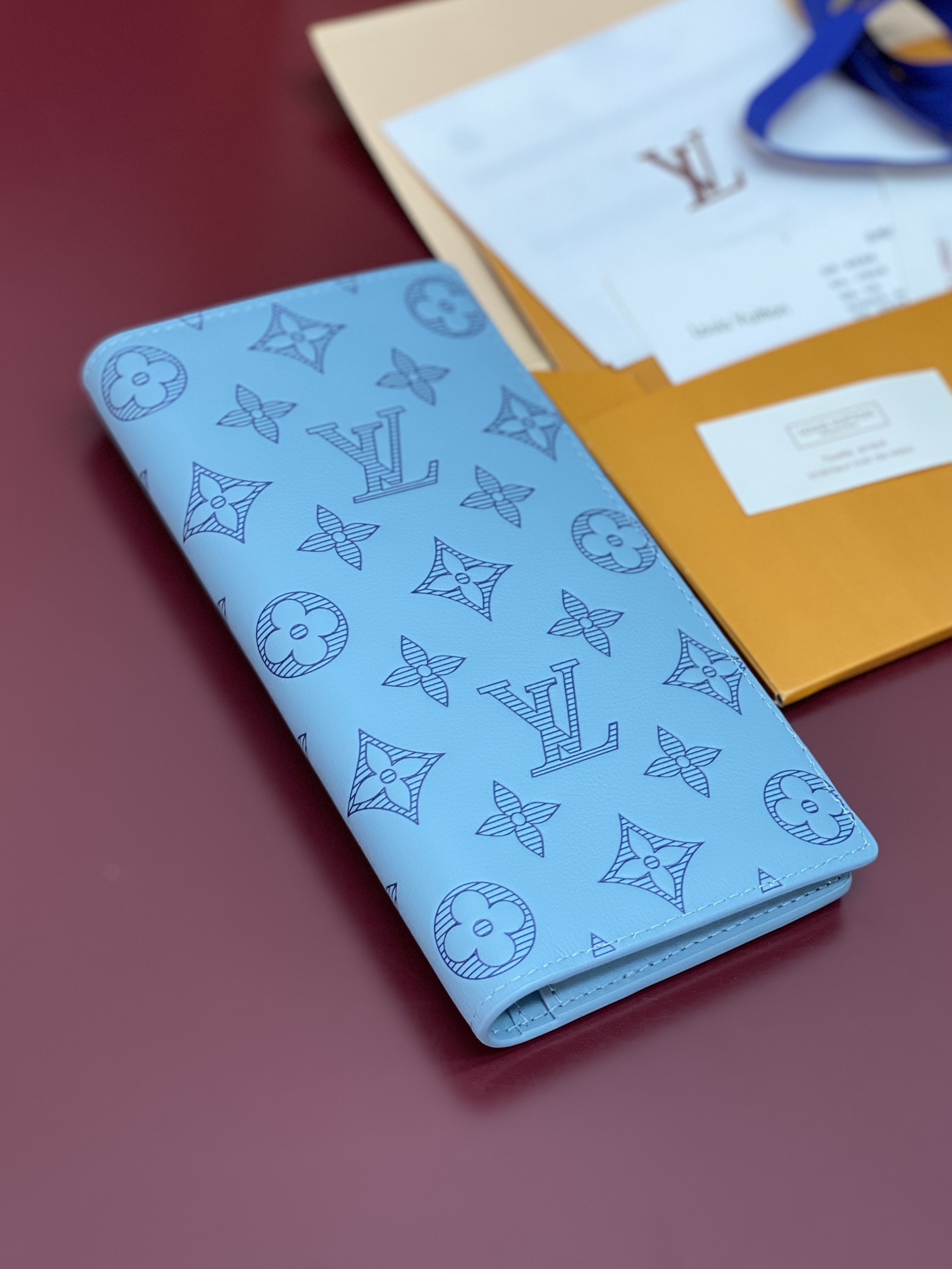 LV高仿藍色男士立體老花長夾 限量感霧面浮雕款｜歐美奢侈品精品推薦