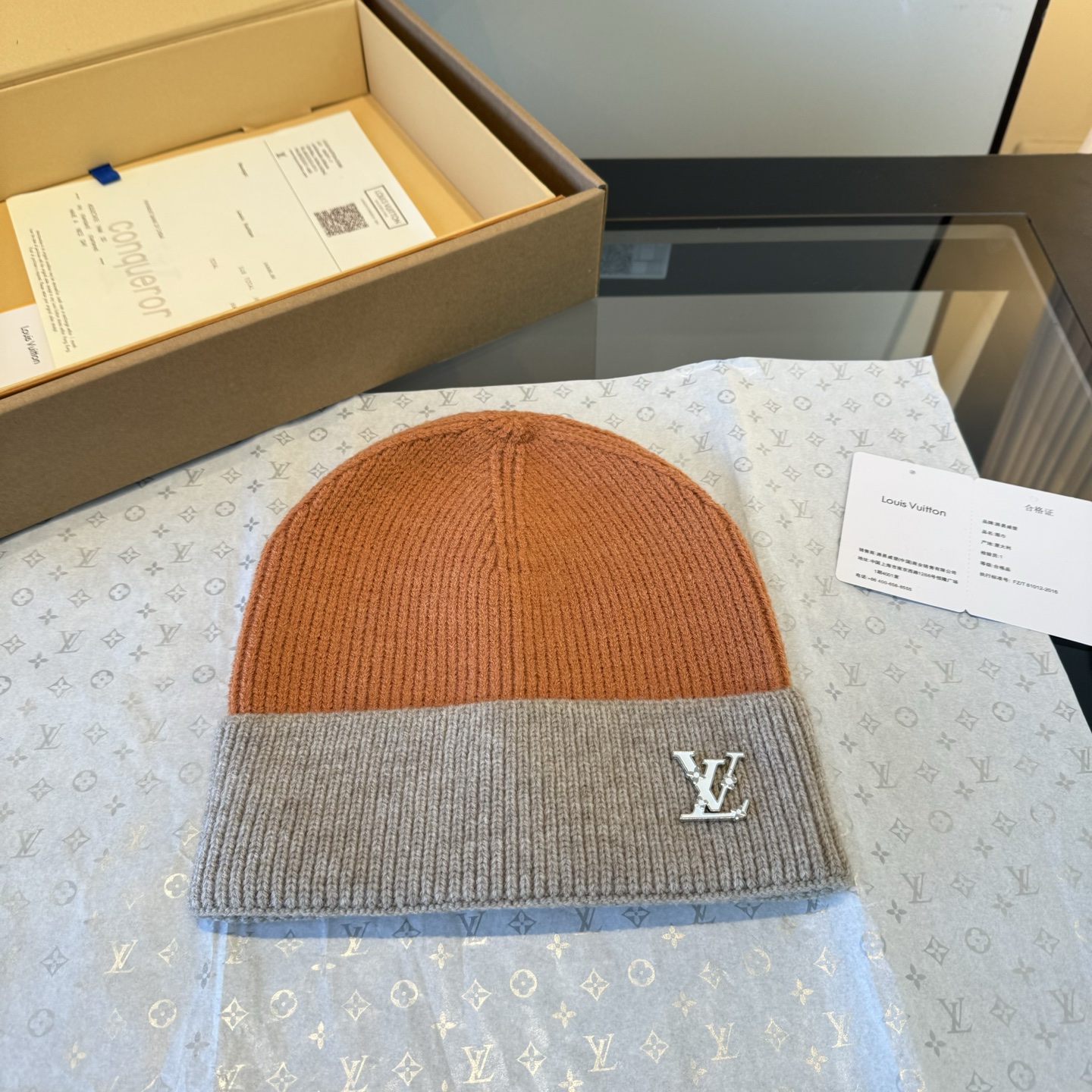 LV原單雙色拼接毛帽男款暖棕灰調設計感十足|超A仿原單精品圖片 13 LV原單雙色拼接毛帽男款暖棕灰調設計感十足|歐美奢侈品精品推薦