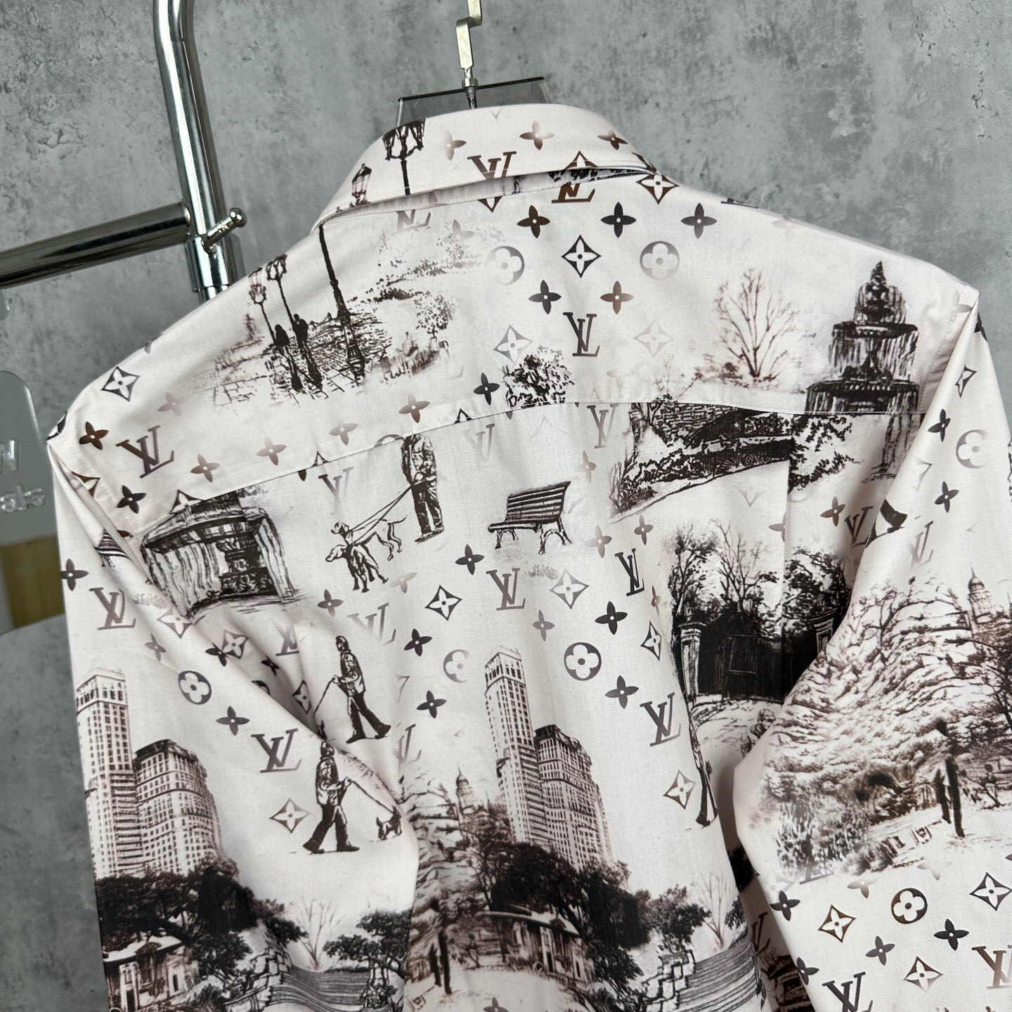 LV一比一精品男襯衫 公園印花設計 輕奢藝術感單品|超A仿原單精品圖片 8 LV一比一精品男襯衫 公園印花設計 輕奢藝術感單品|歐美奢侈品精品推薦