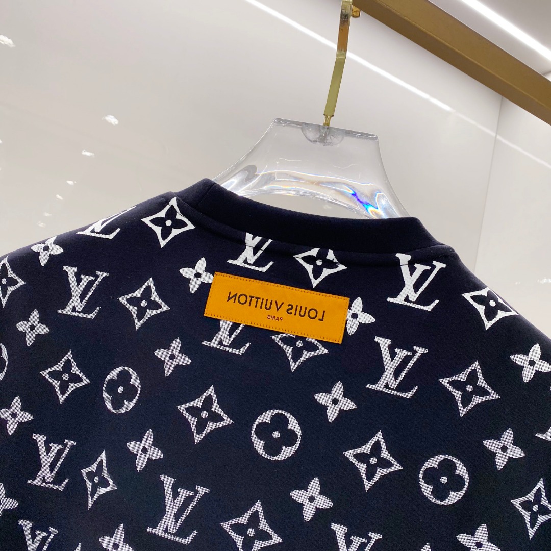 LV高仿男士黑色滿版老花長袖T恤 經典Monogram設計款