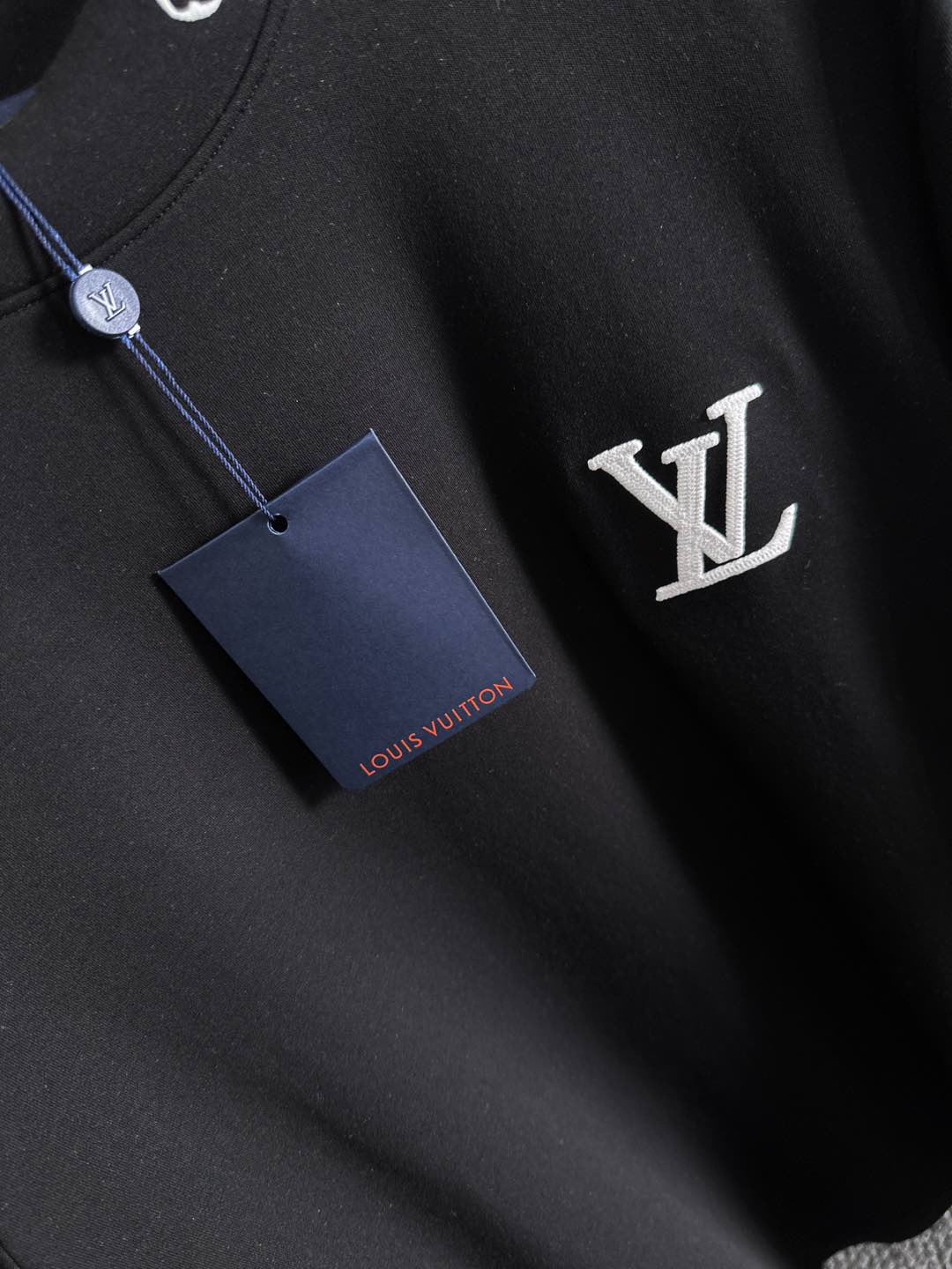 LV一比一男士黑色Logo刺繡長袖T恤 領口花紋設計款