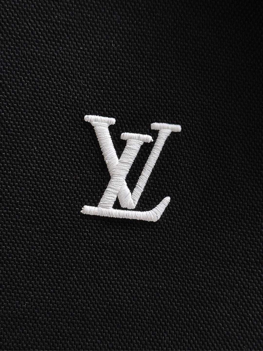 LV高仿男士黑色Polo領長袖上衣 簡約刺繡Logo設計款