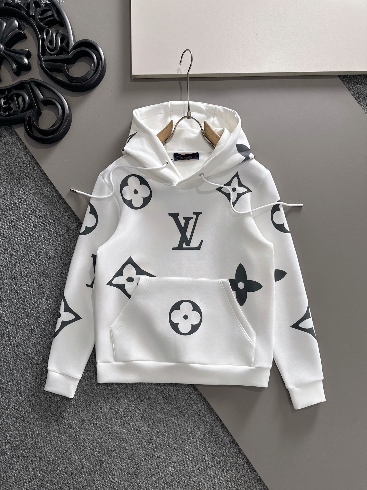 LV一比一白色連帽衛衣大Logo印花潮感百搭設計