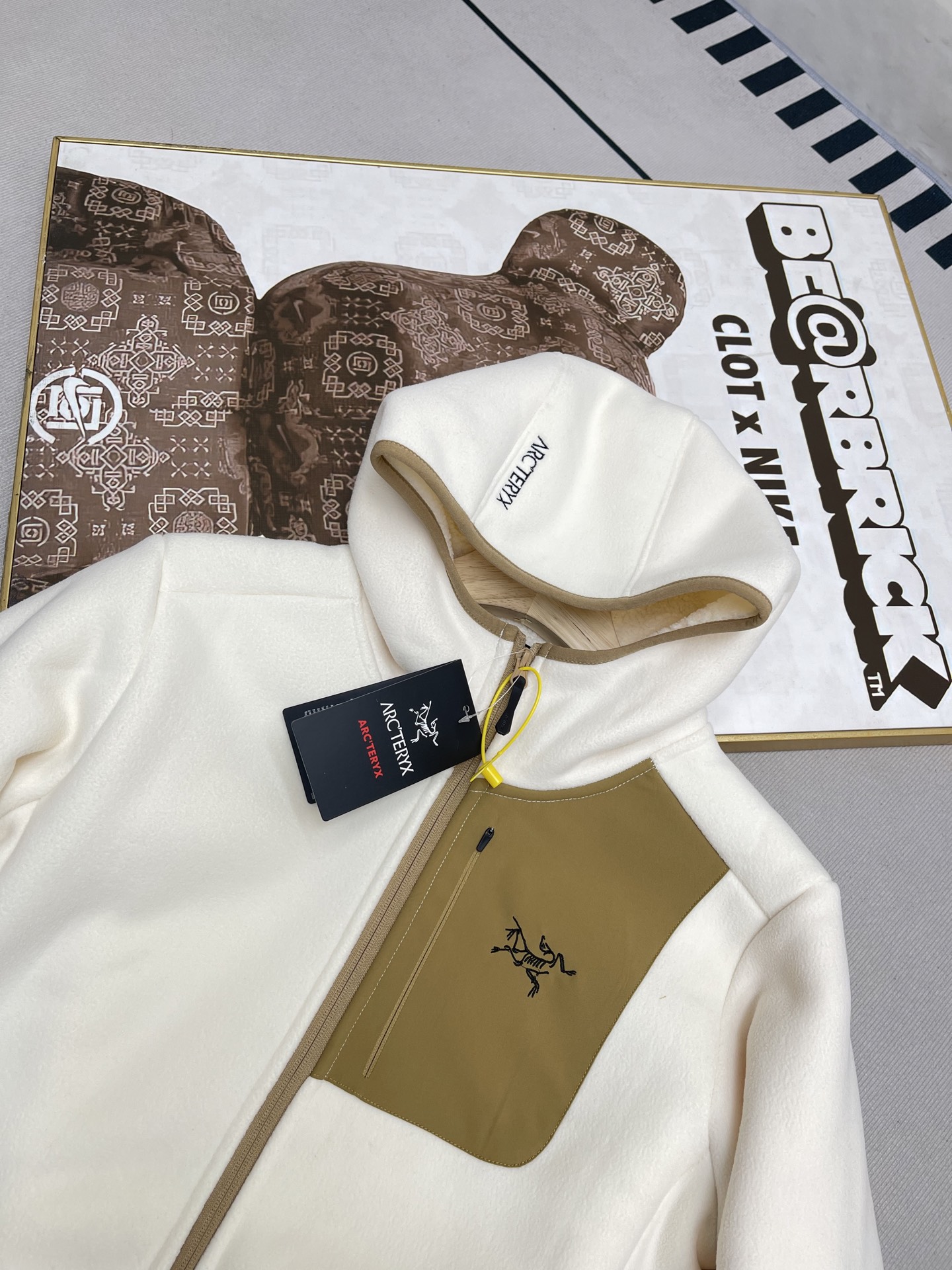 Arc'teryx 高仿連帽撞色刷毛外套男款三色可選機能風單品| 11 Arc'teryx 高仿連帽撞色刷毛外套男款三色可選機能風單品