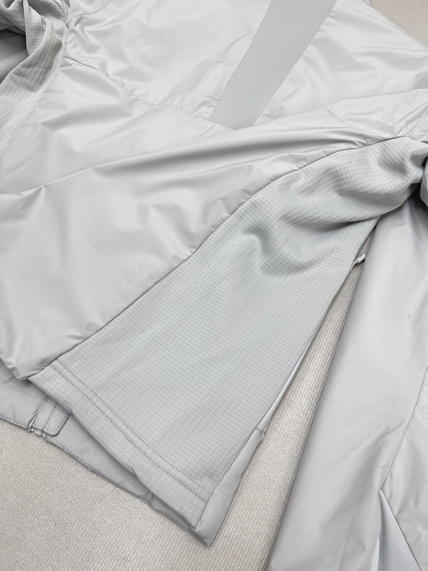 Arc'teryx 高仿防風外套男款輕薄設計三色戶外通勤皆宜| 12 Arc'teryx 高仿防風外套男款輕薄設計三色戶外通勤皆宜